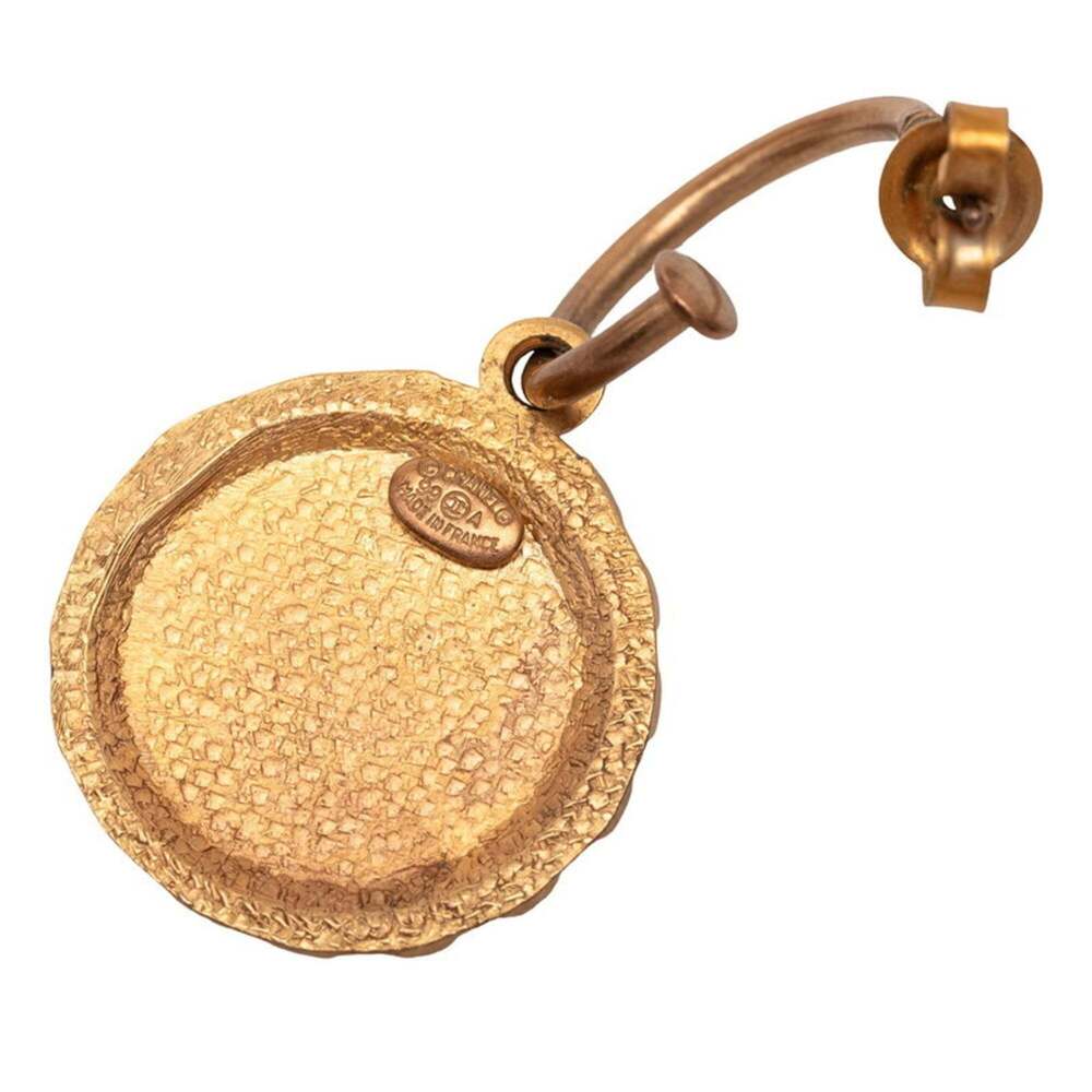 CHANEL Authentic Vintage Gold Earrings - Picture 3 of 3